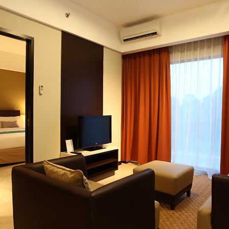 Soll Marina Hotel & Conference Center Bangka Pangkal Pinang Eksteriør billede