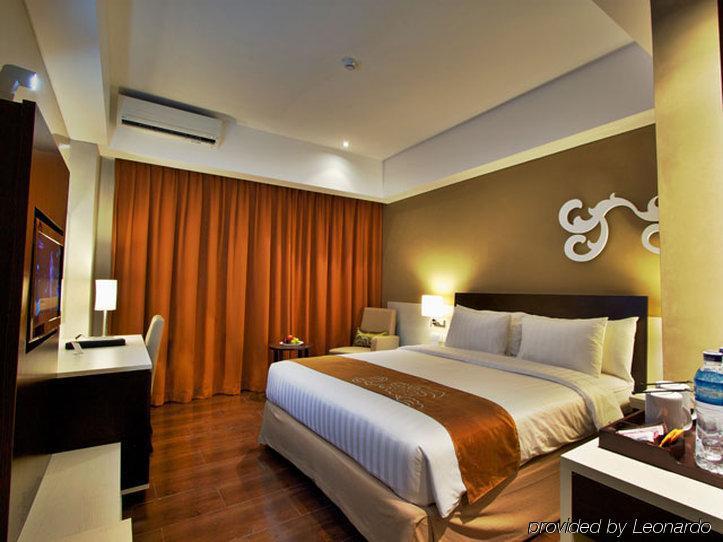 Soll Marina Hotel & Conference Center Bangka Pangkal Pinang Eksteriør billede