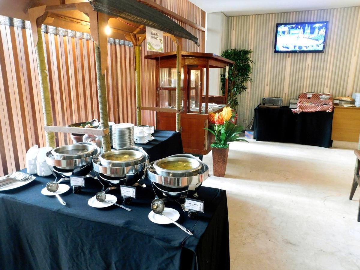 Soll Marina Hotel & Conference Center Bangka Pangkal Pinang Eksteriør billede
