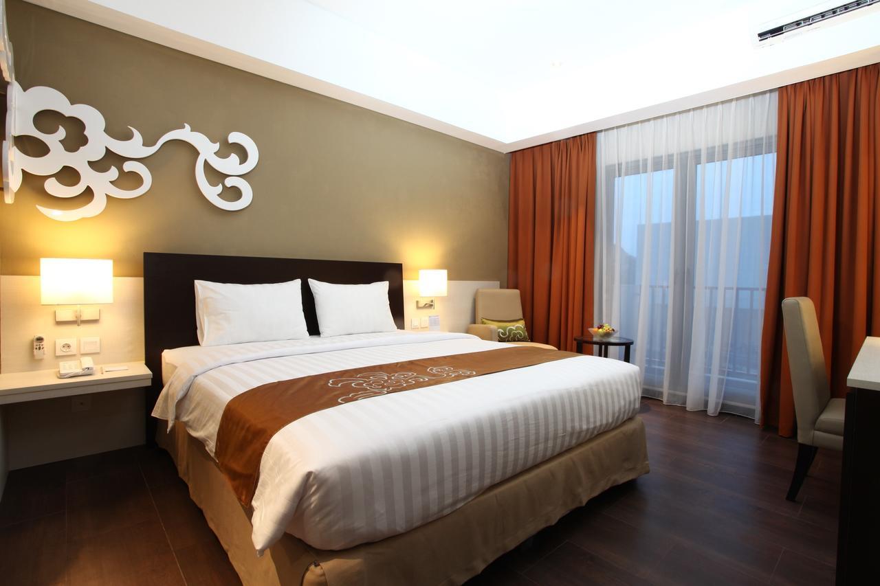 Soll Marina Hotel & Conference Center Bangka Pangkal Pinang Eksteriør billede