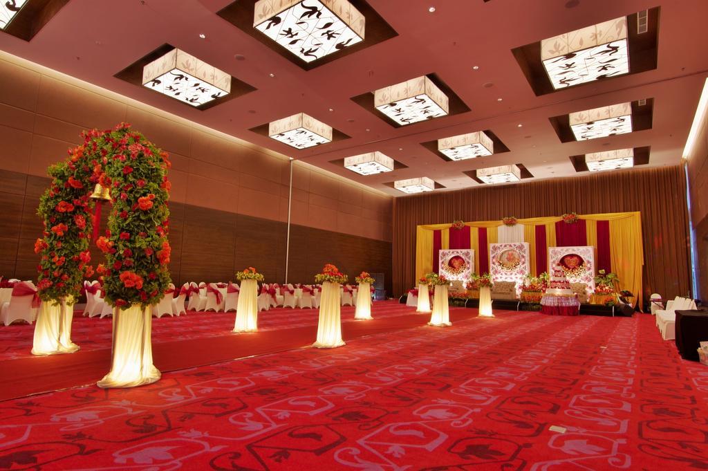 Soll Marina Hotel & Conference Center Bangka Pangkal Pinang Eksteriør billede