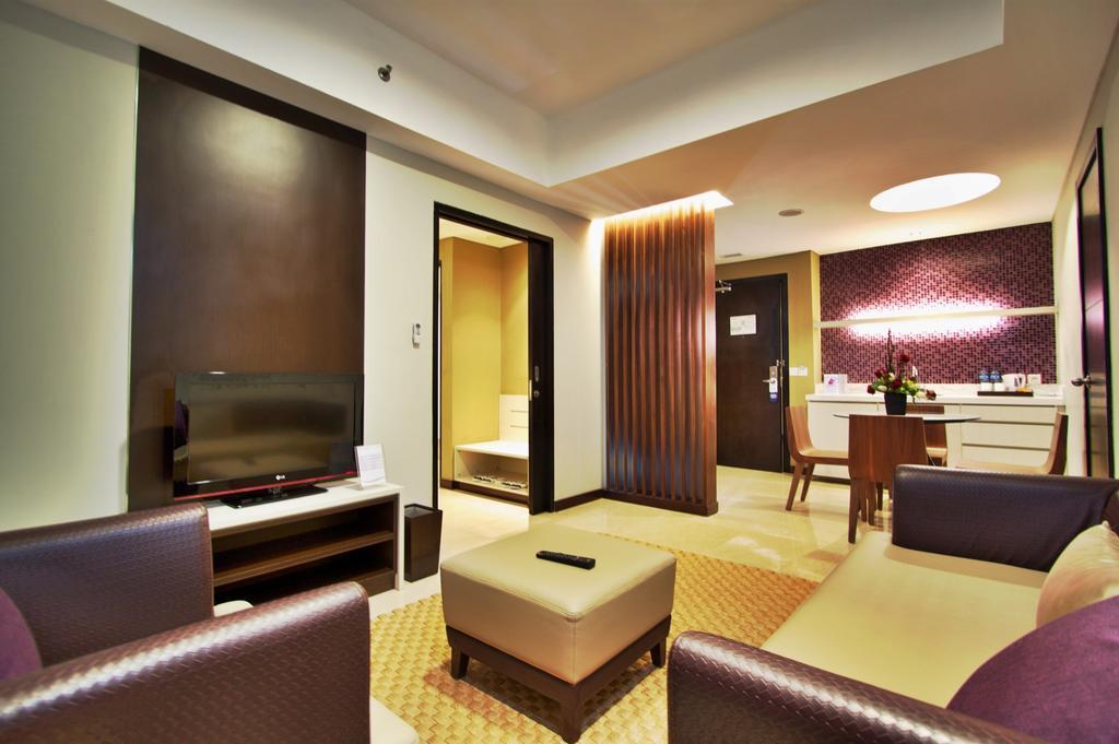 Soll Marina Hotel & Conference Center Bangka Pangkal Pinang Eksteriør billede