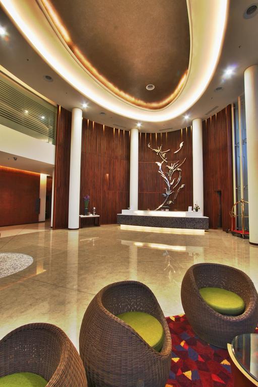 Soll Marina Hotel & Conference Center Bangka Pangkal Pinang Eksteriør billede